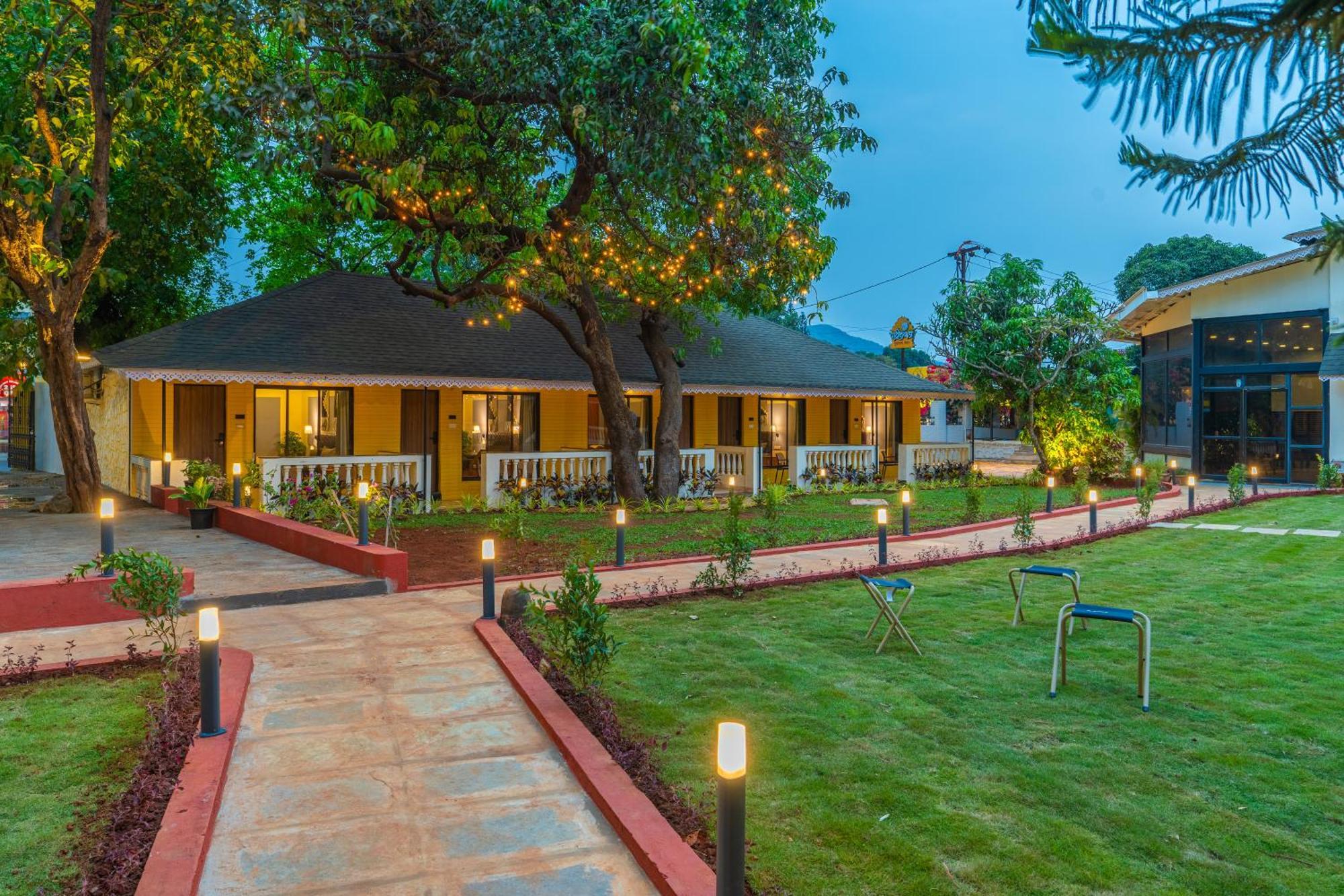 The Hosteller Lonavala, City Centre Buitenkant foto