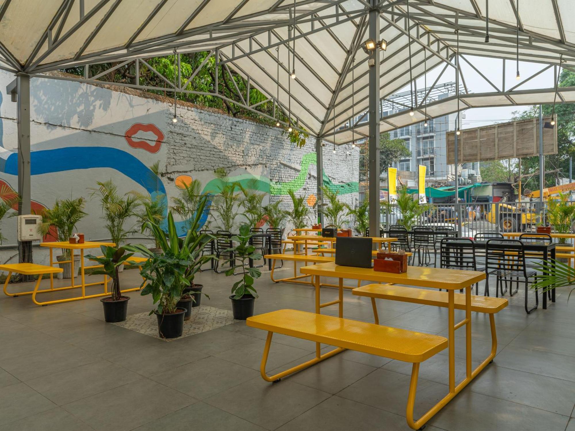 The Hosteller Lonavala, City Centre Buitenkant foto
