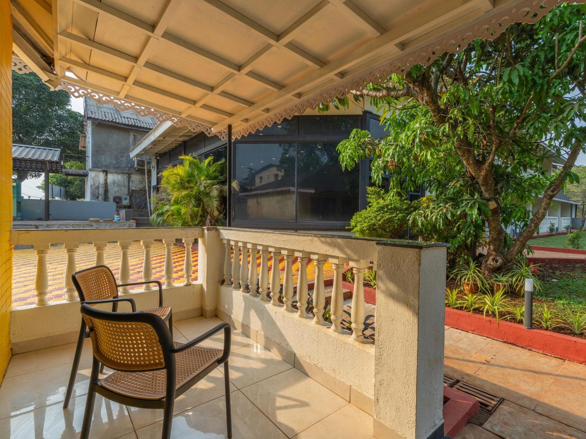 The Hosteller Lonavala, City Centre Buitenkant foto